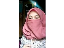 Istri Orang Bertudung