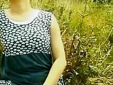 Outdoors Exotic Dancer Strips Down to Nothing in Public Park