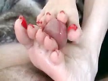 An Amazingly Erotic Footjob From Painted Nails Girl