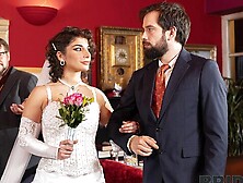 Insatiable Lola Danger at missionary smut