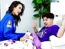 Flexible brunette with round ass Ivy Ireland likes dick-riding so much