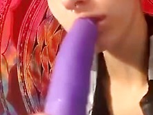 Amateur Teen Slut Fucks Herself On Snapchat