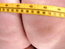 Erstaunlich PAWG misst ihre Kurven