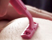 Slow-motion Romantic Pussy Shaving and Touching