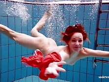 Underwater Trailer With Ravishing Courtesan From Underwater Show