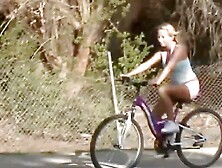 Cum gushes all over this blondes face when she makes her girl cum