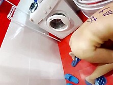 Older and soak lady has anal sex