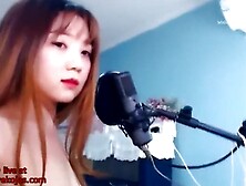 Tiny natural camgirl shows her tits: Big Tits,  Amateur & Babe Porn