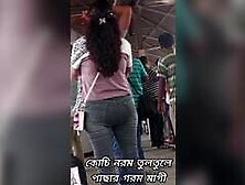 Sexy At Howrah Station 1