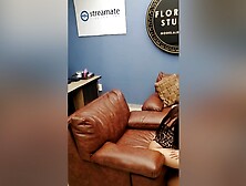 My Friend Likes To Suck My Pussy