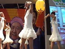 Chinese Dancing Girl