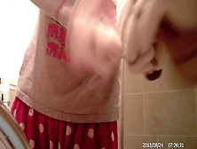 Girlfriend Shower Voyeur