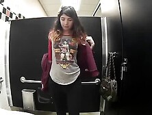 annabelle faps in restroom