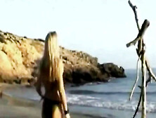 Jessica: Small Blonde Geting Naked at the Beach