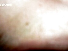 Large-bottomed stepmother assents to share her daybed with her stepson