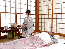 AV《禁断介護 飯岡かなこ》04