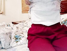 Azeri seksi gelin kravatda performans gosterib sperma yeyir