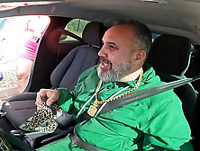 Stopping whores on the street we met Bibi Rikelme who jumped in