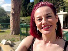 Olivia,  23,  warms the atmosphere! - Jacquie et Michel TV