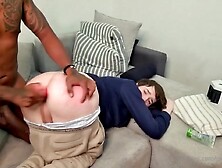 A Novinha Travesti Gosta Muito De Um Cacetão Do Negão