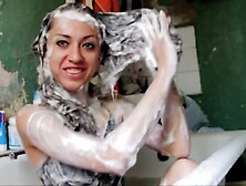 hairwash in the bathtub