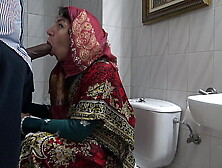 A horny Turkish muslim ex-wife meets with a ebony immigrant in public toilet