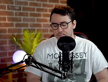 Cute Nerd Reads to U ASMR Stephen Kings IT