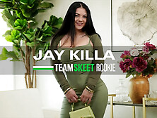 La Nuova Ragazza Innocente Ama Succhiare La Punta