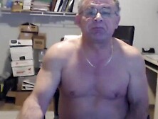 Simple Dady American masturbating Part 2