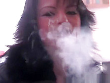 Gorgeous Slut Give A Smoking Blowjob