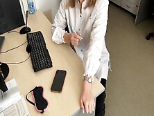 Real Sex With A Doctor.  He Gave Her A Lick,  Spunk In Her Mouth And Filmed Everything On Online Cam