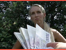 Inline Skater Kristyna (CZECH STREETS)