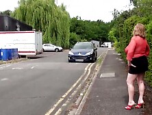 Chubby elderly whore manages to deal with two cocks