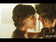 Mathilde Warnier nude - A toute epreuve (2014)