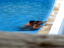 Casal Flagrados Transando Na Piscina Do Hotel