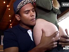 Slim Waitress Facialized After Hardcore Bang - CARNE DEL MERCADO