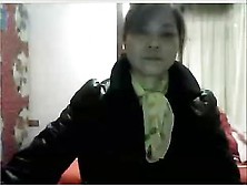 Chinese granny can't live without to play