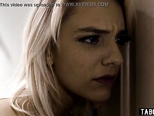 Babysitter screwed by the spouse when his wife was watching 'em do it