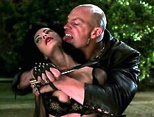 Alien Woman Vores Mugger