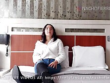 Hermosa Estudiante culona tiene SU PRIMER CASTING PORNO en Latinoamerica, debuta con nineteen años de edad