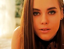 Oxi anya Anna Zharavina 03