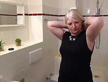 Rosella - German Housewife Fingering Herself