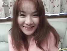 Sex starved Mako Kamizaki gets interesting vagoo and anal intertions