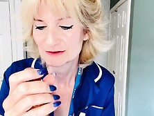 Nurse Lauren Spencer Deep Throat’S A Gigantic Dildo!