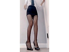 黑丝制服自己玩大玩具白浆四溢