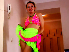 Caribbean Style Striptease - Ladyfoxxx