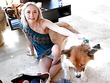 Tight fit amateur blonde teen Larissa takes off her tiny shorts