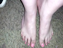 Very Nice Feet Cums On On Big Bodied Woman Hispanic Alluring Toes