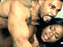 Black Couple Enjoys Kissing And Banging Each Other After Getting Erotic.