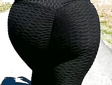 Mamma Large Booty Wedgie Leggings Public
